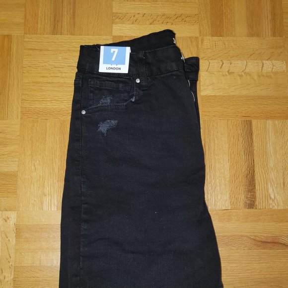 High-Rise Distressed Slim Straight Jean - Refuge London (Urban Planet) - Picture 3 of 5